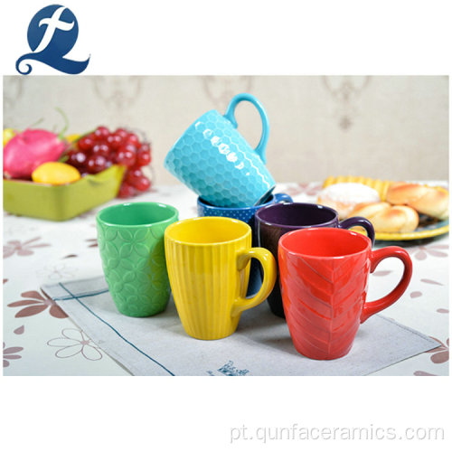 Copo de café de cerâmica de cor padrão personalizado com alça